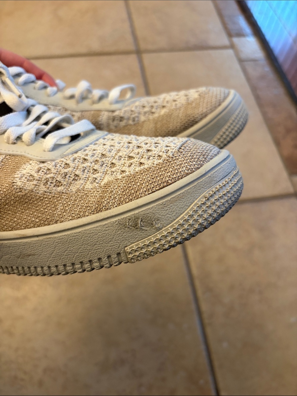 Men’s Nike Air Force 1 Flyknit 2.0
Light Bone - Picture 7 of 7